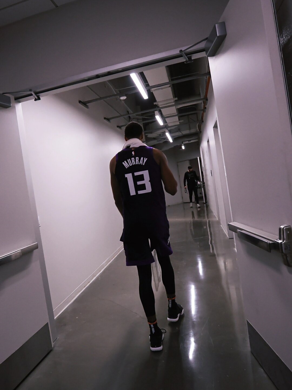 爱游戏AYX APP下载穆雷回归赛场，回归赛场首场状态亮眼，独行侠观众沸腾！的简单介绍