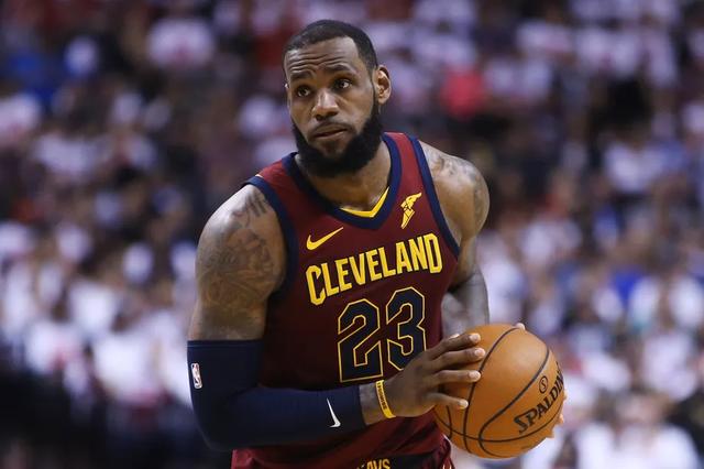 爱游戏体育官方网站关键时刻多伦多猛龙官宣签约——德甲节点到来，态度坚定，轮换策略成焦点的简单介绍