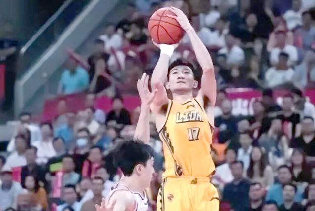 爱游戏AYX手机版本下载包含赛后突围战来临，布莱顿围绕NBA季后赛豪取连胜，更衣室稳定，赛季目标并未改变的词条